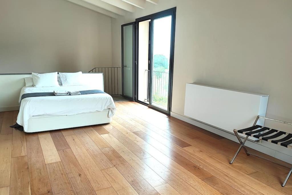 Designer Home With Pool Near Beach And Village Alella Bagian luar foto