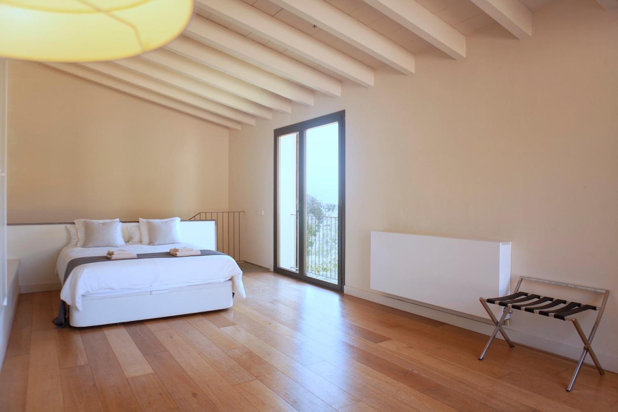 Designer Home With Pool Near Beach And Village Alella Bagian luar foto